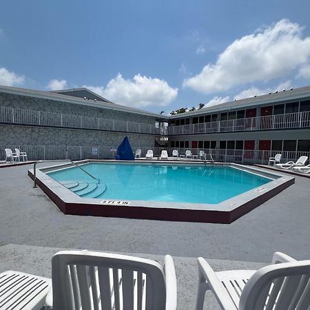 Garden Inn Homestead/Everglades/Gateway To Keys Exteriör bild