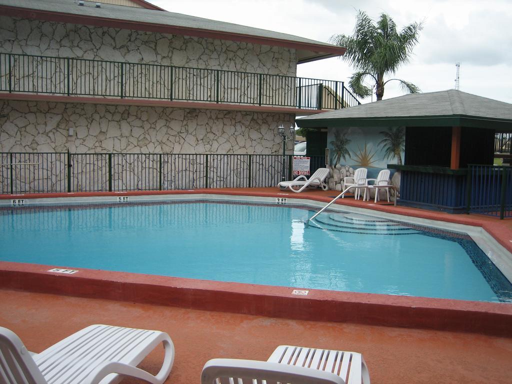 Garden Inn Homestead/Everglades/Gateway To Keys Exteriör bild